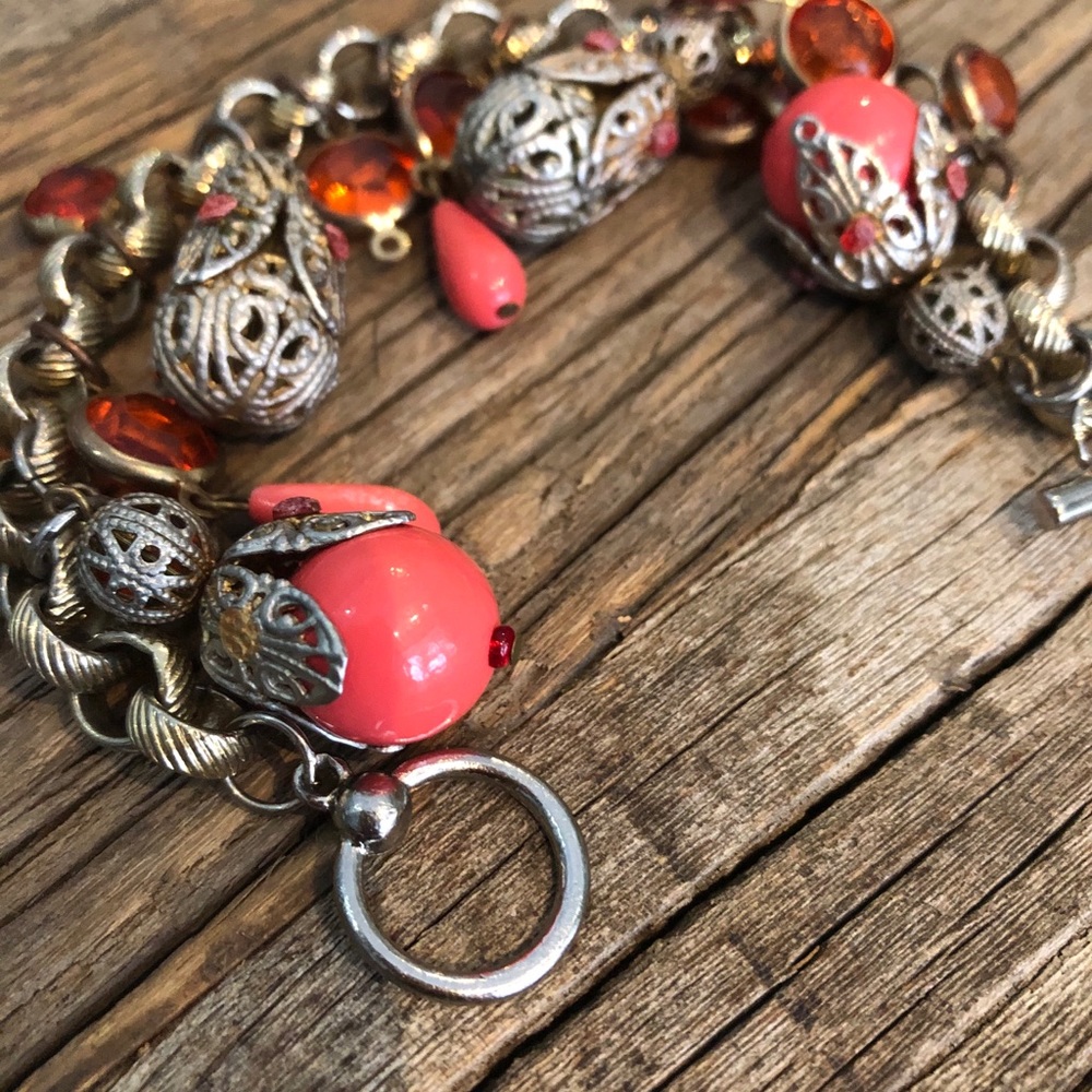 Costume links bracelet in great condition!